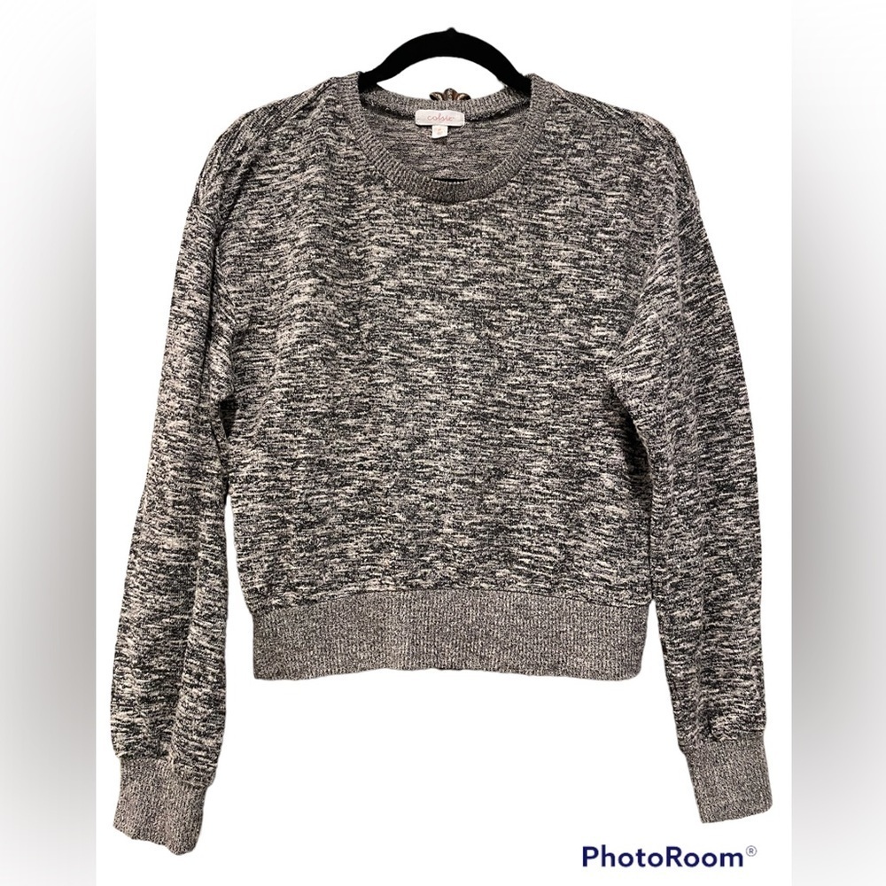 Colsie lightweight gray, black and cream crew neck sweater size Medium